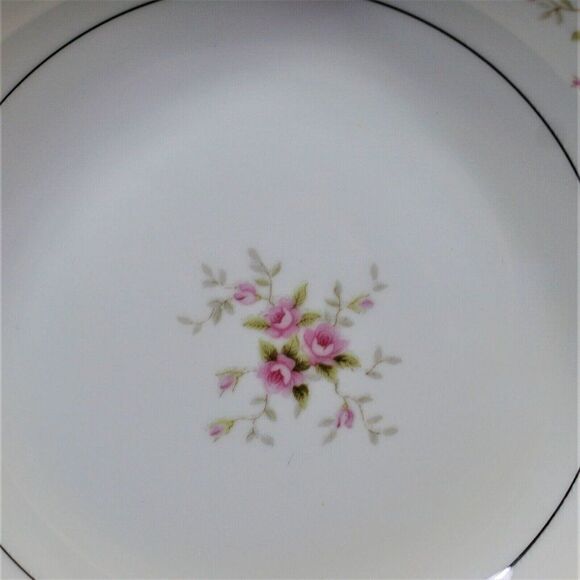 Mikasa VERSAILLES 9344 Vegetable Serving Bowl 9 Inch Silver Trim Pink Roses - Picture 2 of 7